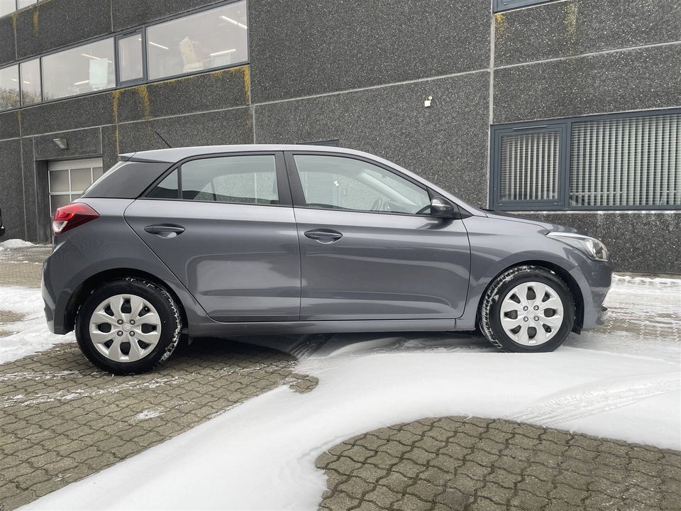 Hyundai i20 1,25 Trend 5d