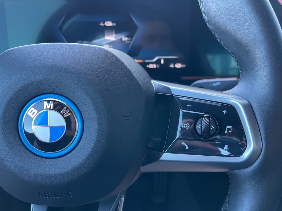 BMW i5 eDrive40 M-Sport 4d