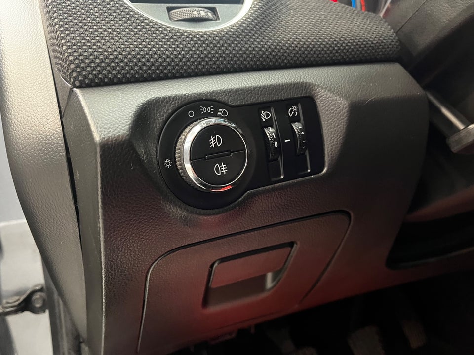 Chevrolet Cruze 1,8 LT 4d