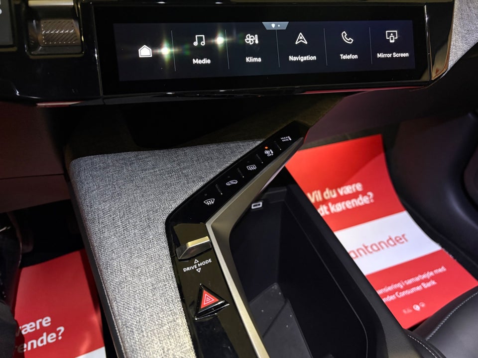 Peugeot e-5008 77 Allure 7prs 5d