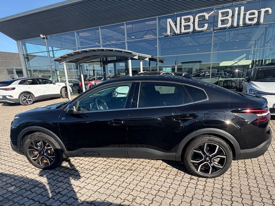 Citroën ë-C4 X 50 Shine 4d