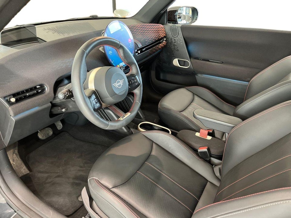 MINI Cooper E JCW Trim M 3d