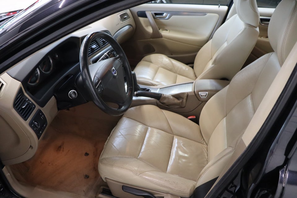 Volvo S60 2,4 140 4d