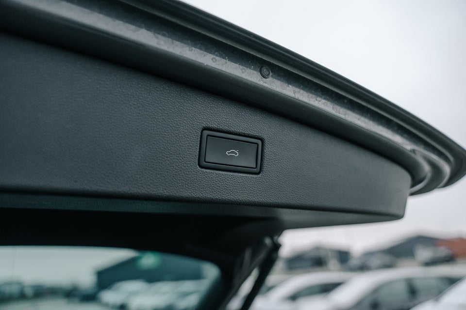 VW Tiguan 1,4 eHybrid Elegance DSG 5d