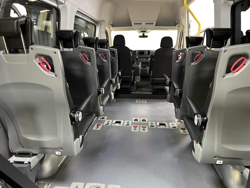 VW Crafter 35 2,0 TDi 140 L3H2 aut.