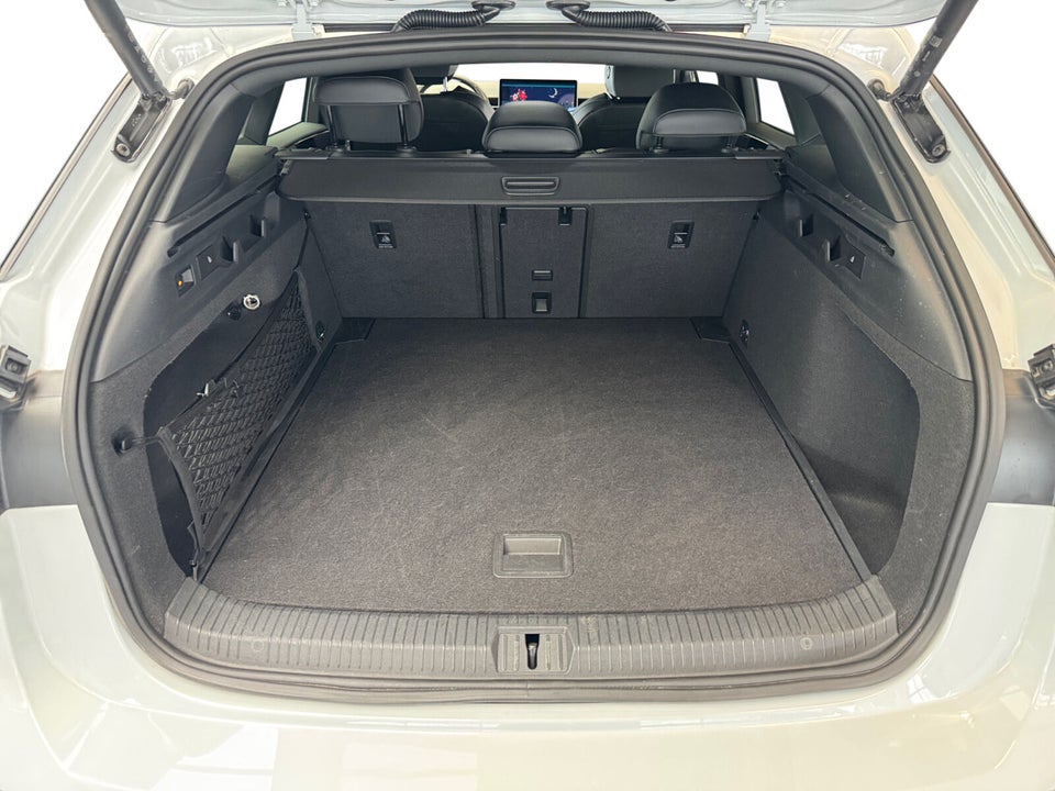 VW ID.7 77 Style+ Tourer 5d