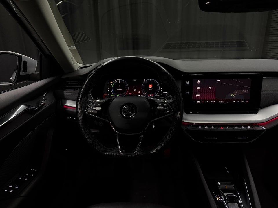 Skoda Octavia 1,4 TSi iV Sportline Combi DSG 5d