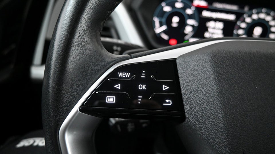 Audi Q4 e-tron 40 Attitude 5d