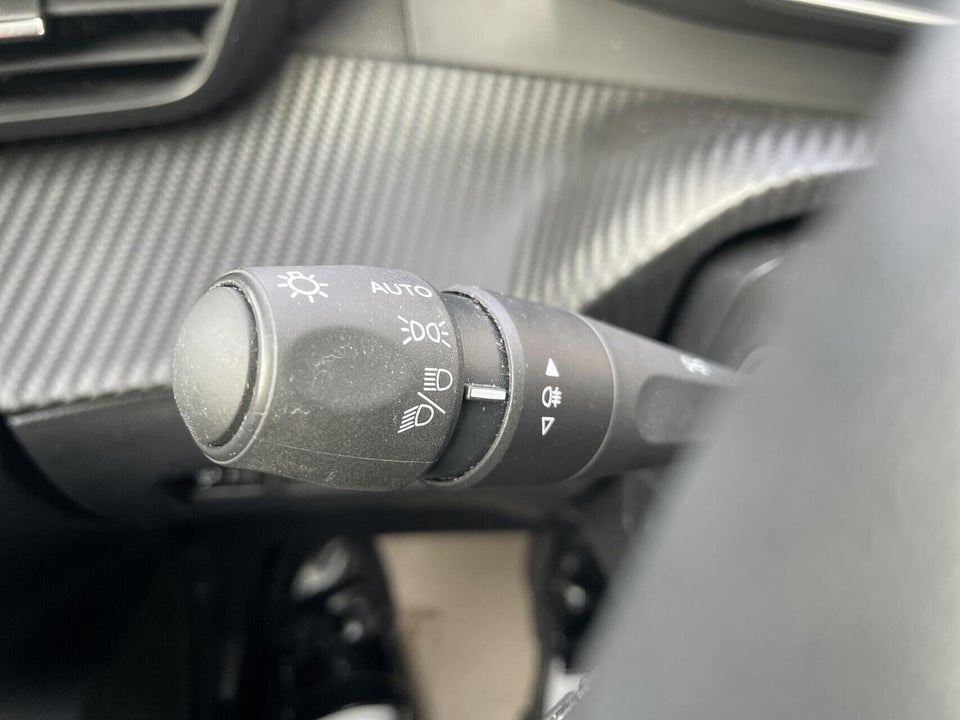 Peugeot e-2008 50 Allure 5d