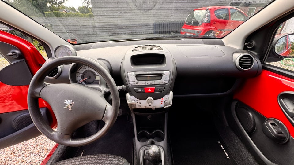 Peugeot 107 1,0 Active 5d