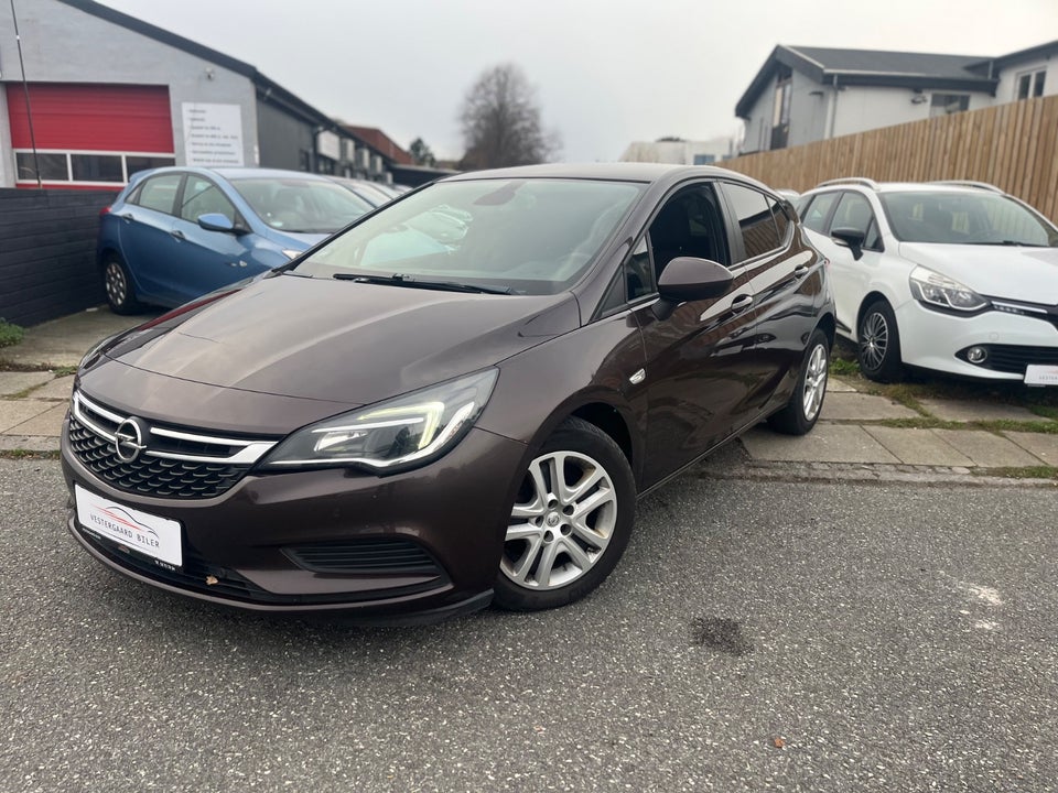 Opel Astra 1,6 CDTi 110 Enjoy 5d