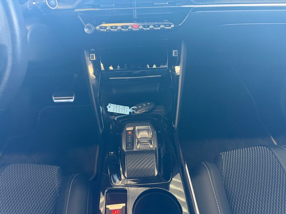 Peugeot e-208 54 GT 5d