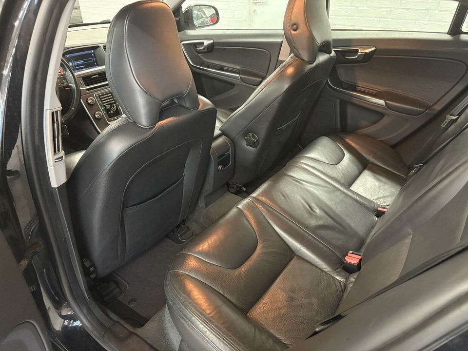 Volvo V60 1,6 DRIVe Summum 5d