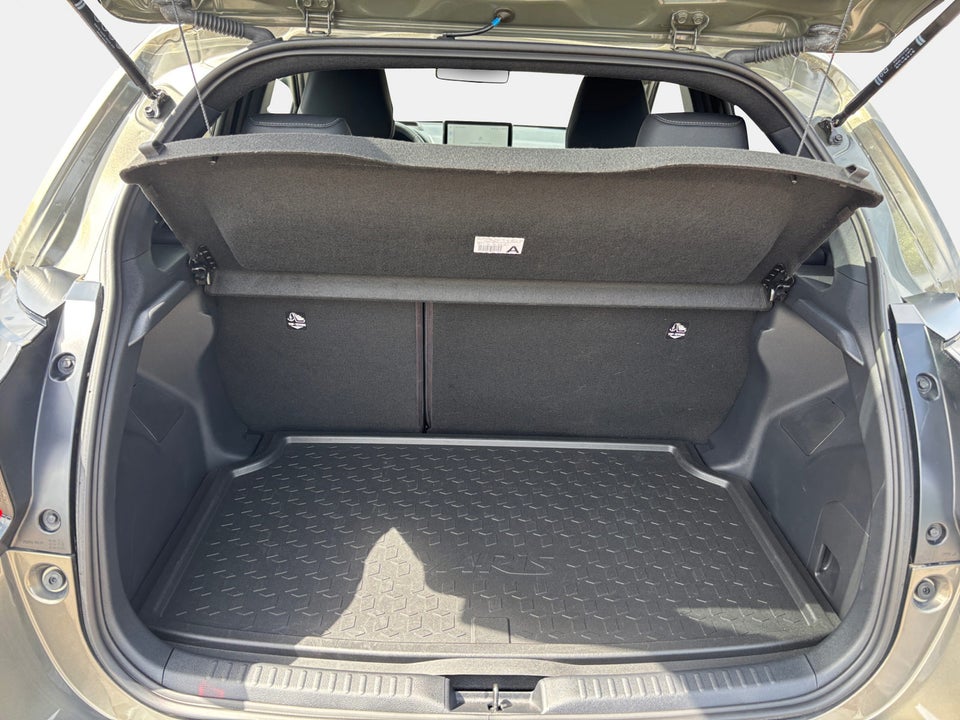 Toyota Yaris 1,5 Hybrid Executive e-CVT 5d