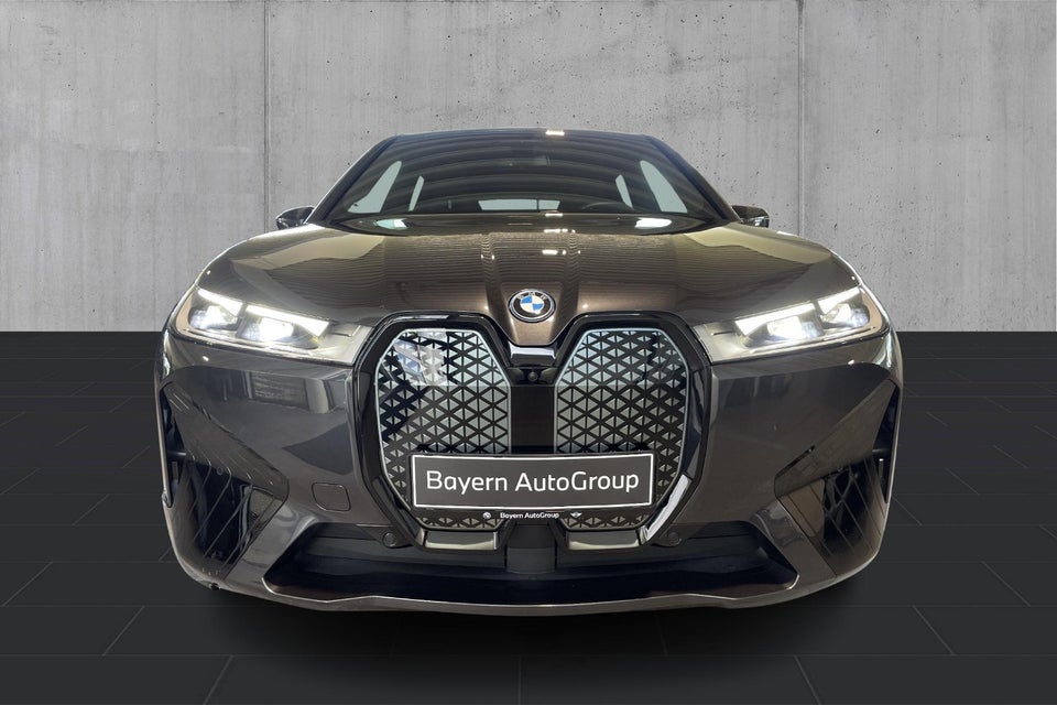BMW iX xDrive40 Sport 5d