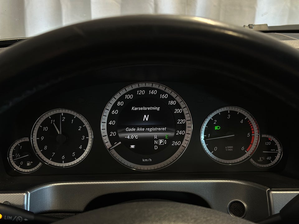 Mercedes E200 2,2 CDi stc. aut. BE 5d