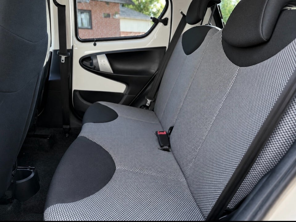 Toyota Aygo 1,0 VVT-i T1 5d