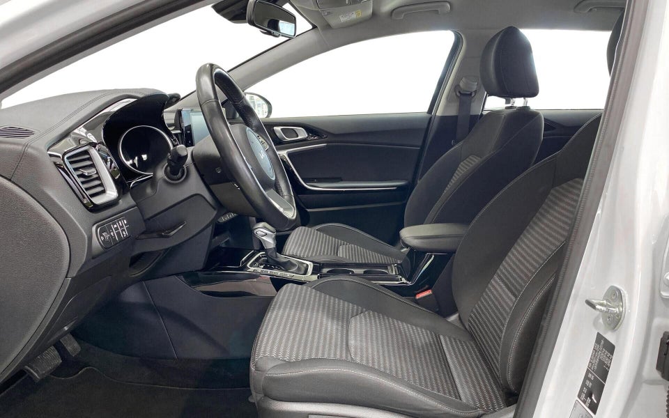 Kia Ceed 1,6 PHEV Upgrade Premium SW DCT 5d