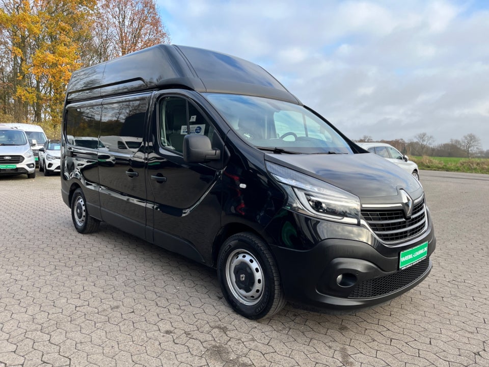 Renault Trafic T29 2,0 dCi 145 L2H2