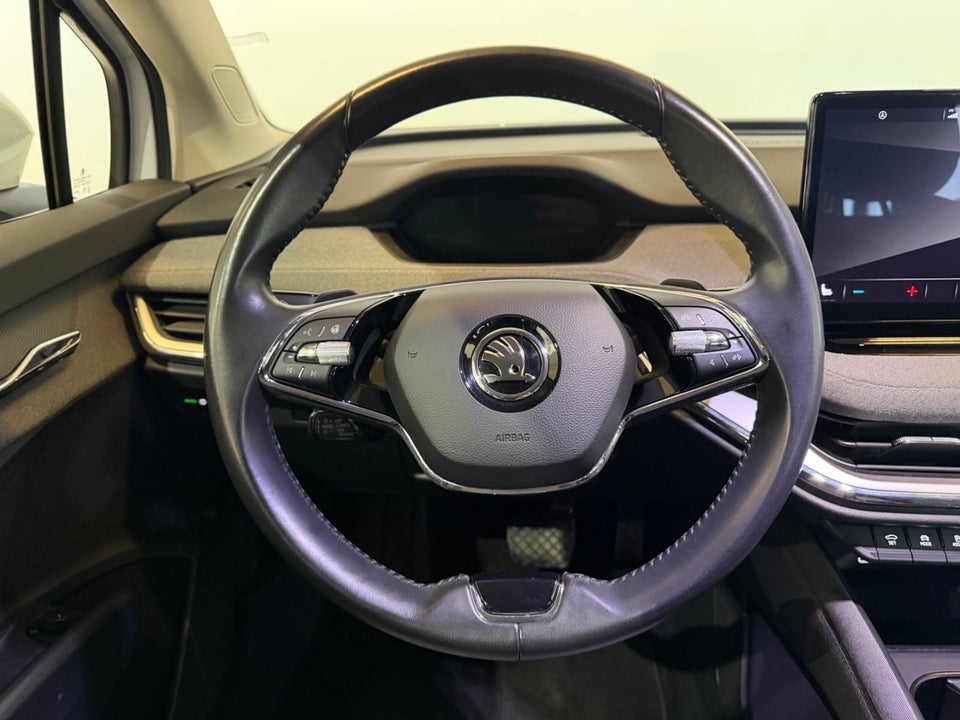 Skoda Enyaq 80 iV Plus Loft 5d