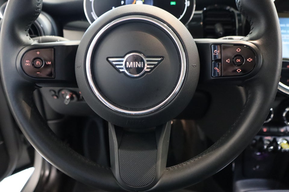 MINI Cooper SE Classic Trim 3d