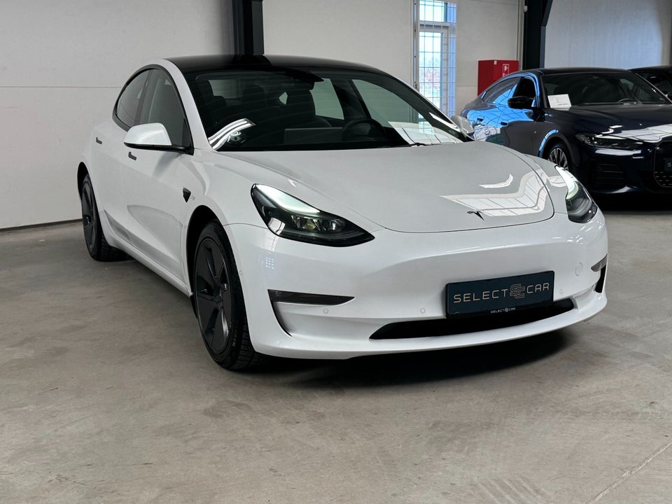 Tesla Model 3 Long Range AWD 4d