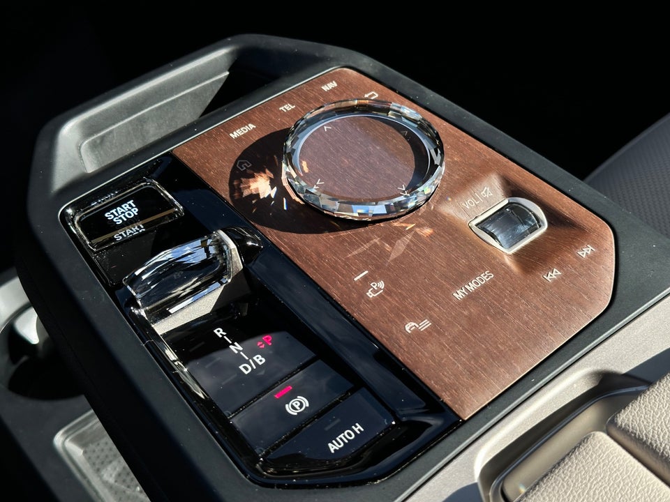 BMW iX xDrive40 Sport 5d