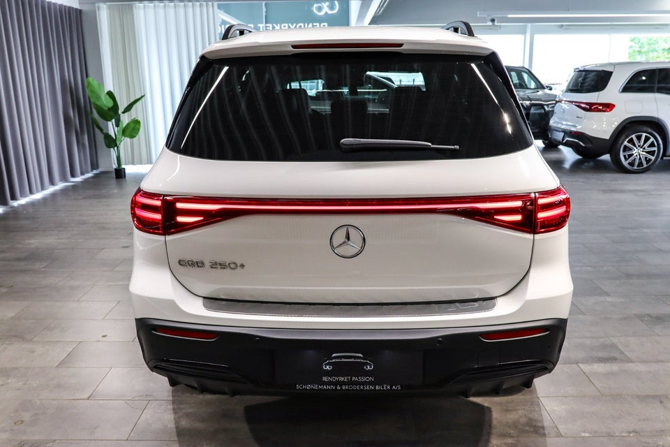 Mercedes EQB250+ AMG Line Advance Plus 7prs 5d