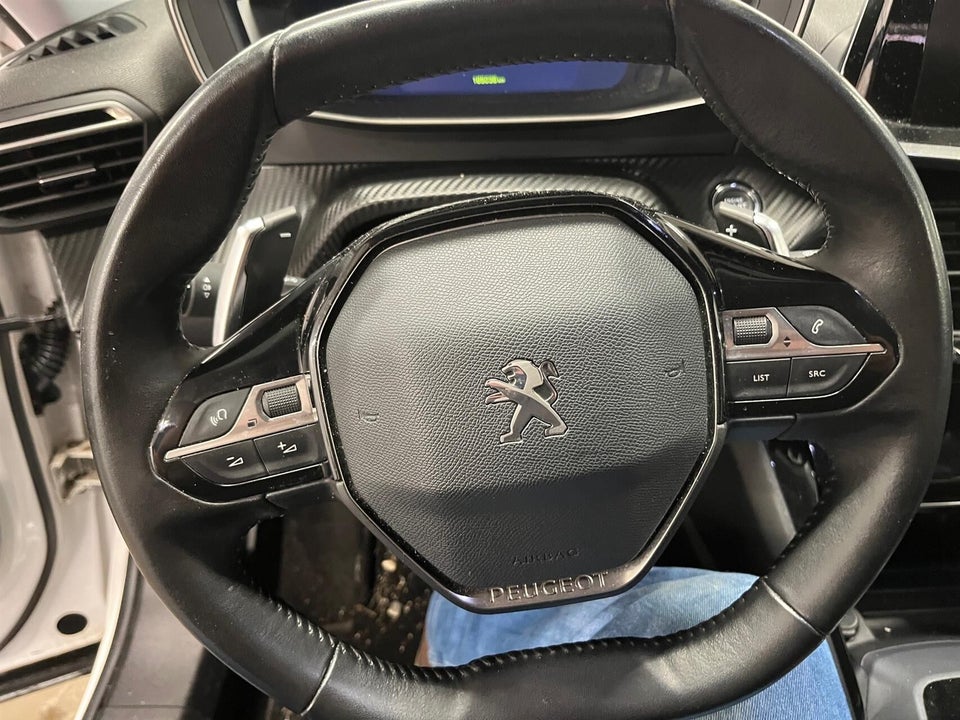 Peugeot 2008 1,5 BlueHDi 130 Allure Pack EAT8 5d