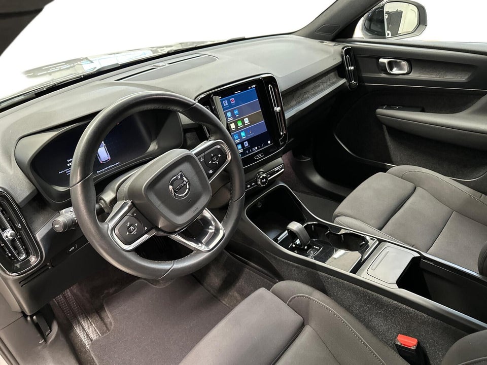 Volvo XC40 ReCharge Extended Range Plus 5d