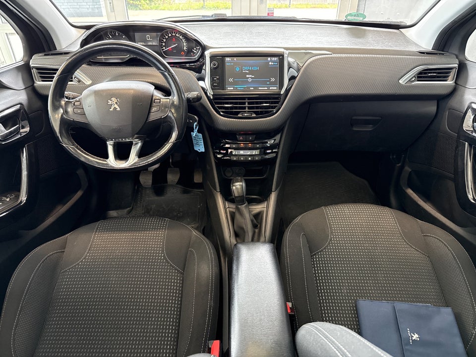 Peugeot 208 1,6 BlueHDi 100 Allure Sky 5d