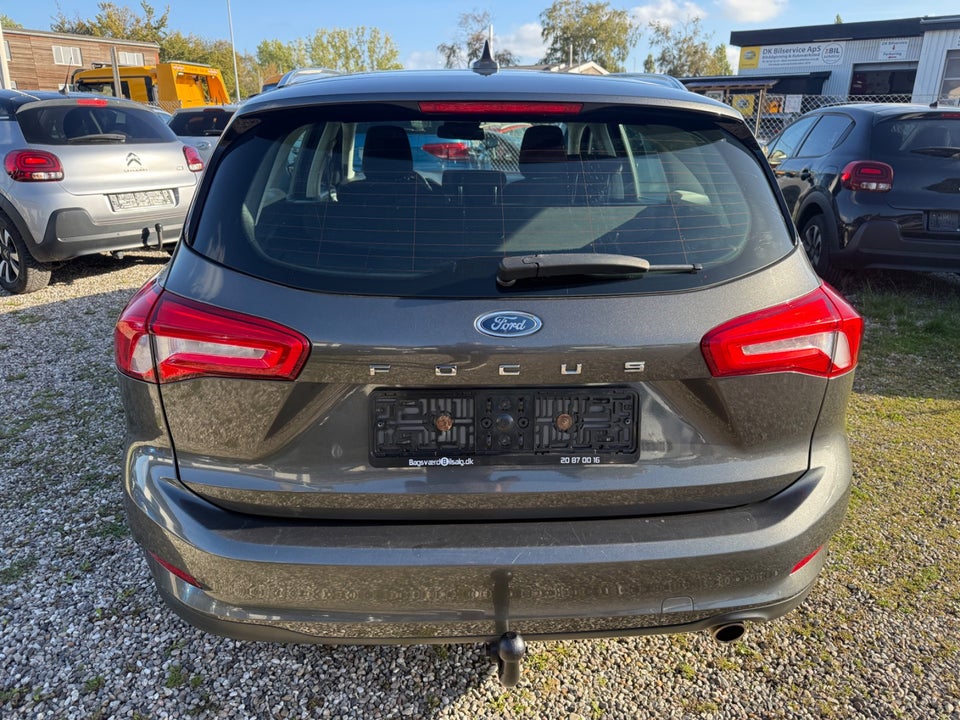 Ford Focus 1,0 EcoBoost Titanium Business stc. 5d