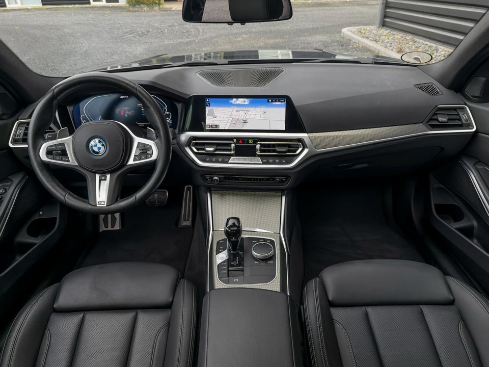 BMW 330e 2,0 M-Sport aut. 4d