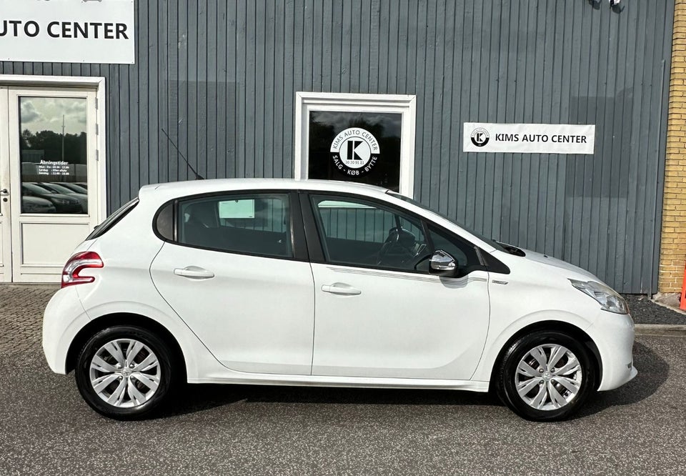 Peugeot 208 1,0 VTi Active+ 5d