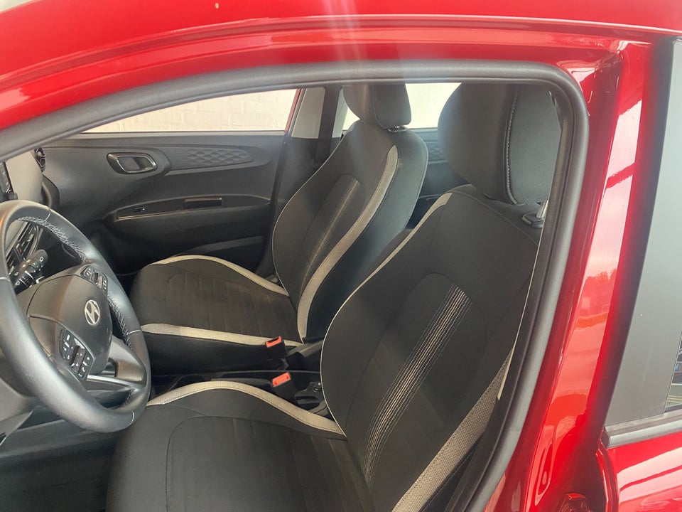 Hyundai i10 1,0 MPi Essential 5d