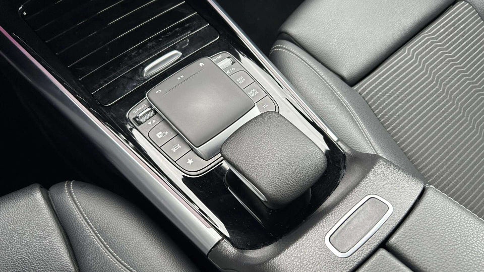 Mercedes EQA250 Progressive 5d