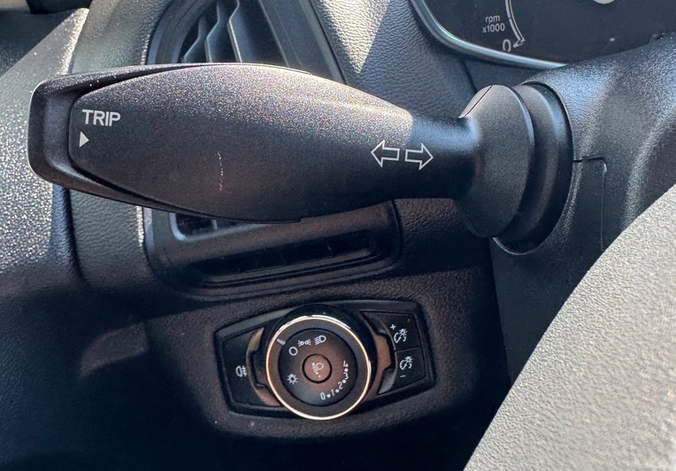 Ford B-MAX 1,0 SCTi 125 Titanium 5d