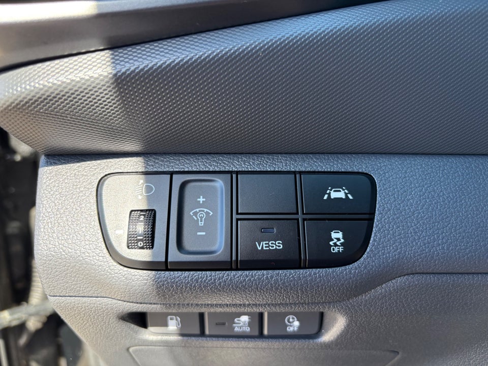 Hyundai Ioniq 1,6 HEV Trend DCT 5d