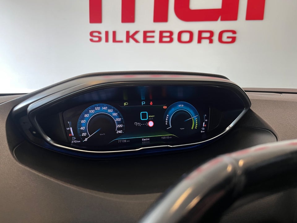 Peugeot 3008 1,6 Hybrid First Selection EAT8 5d