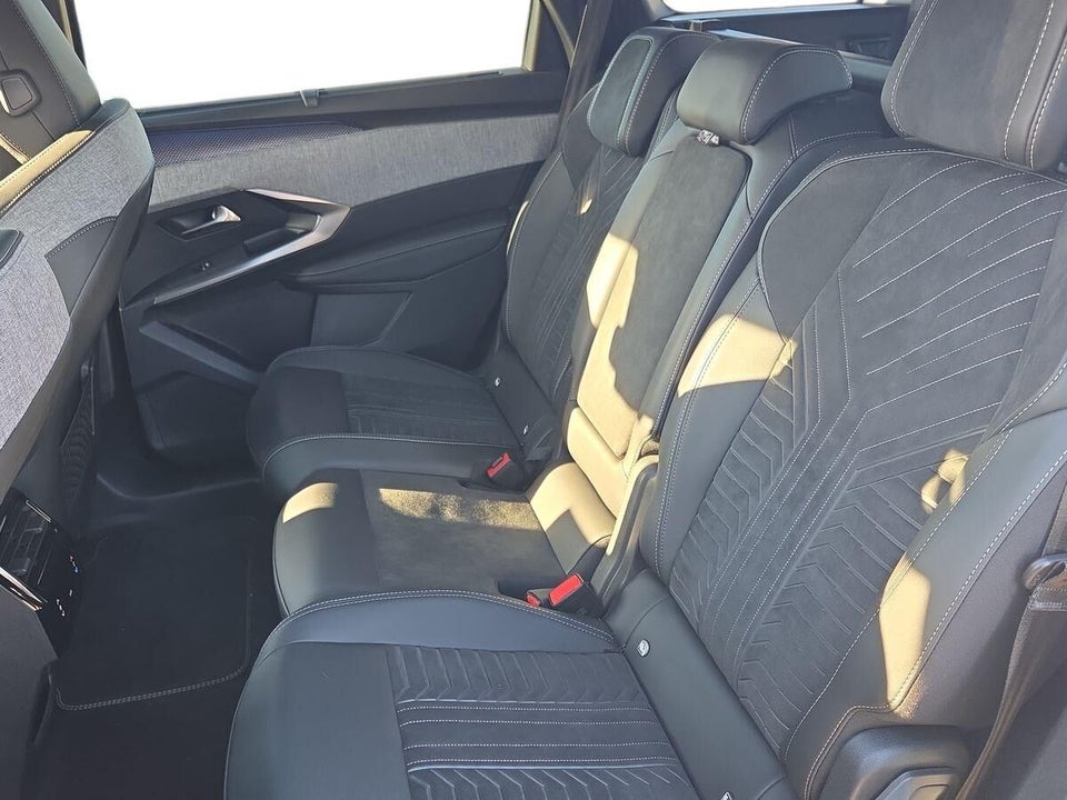 Peugeot e-5008 77 GT Pack 7prs 5d