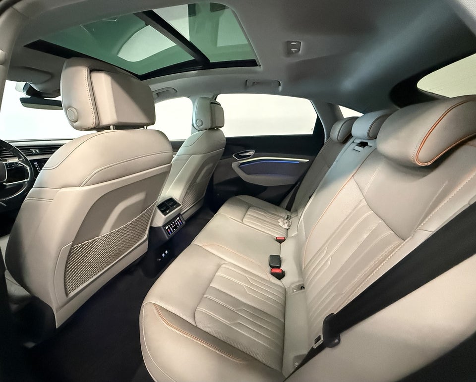 Audi e-tron 55 Advanced Sportback quattro 5d