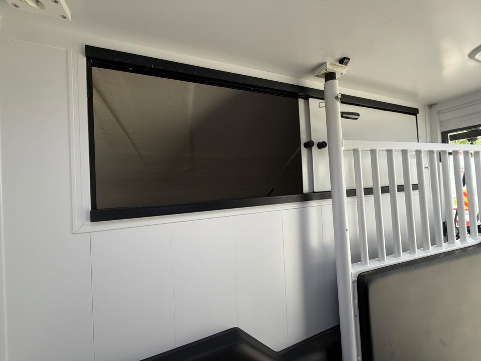 MAN TGE 2,0 3.180 Chassis L4 aut. FWD