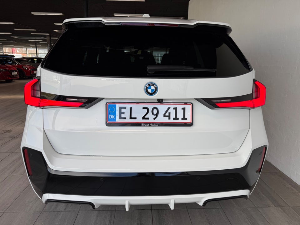 BMW iX1 xDrive30 Charged M-Sport 5d