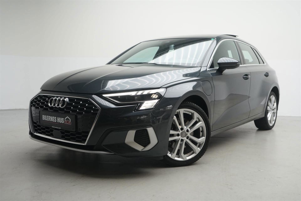 Audi A3 40 TFSi e Prestige Sportback S-tr. 5d