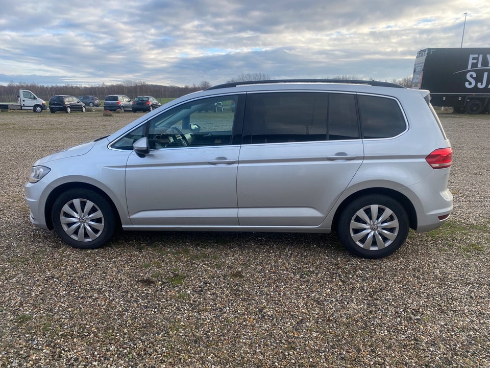 VW Touran 1,6 TDi 115 Comfortline DSG 7prs 5d