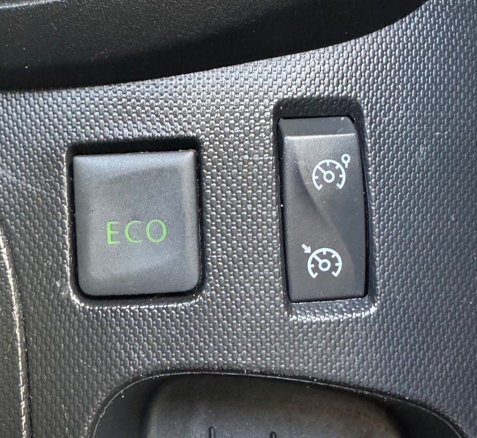 Renault Captur 0,9 TCe 90 Intens 5d