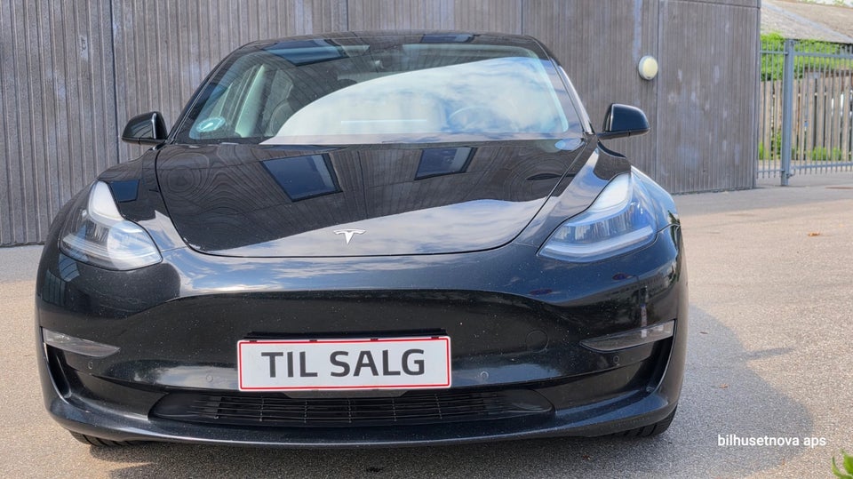 Tesla Model 3 Long Range AWD 4d