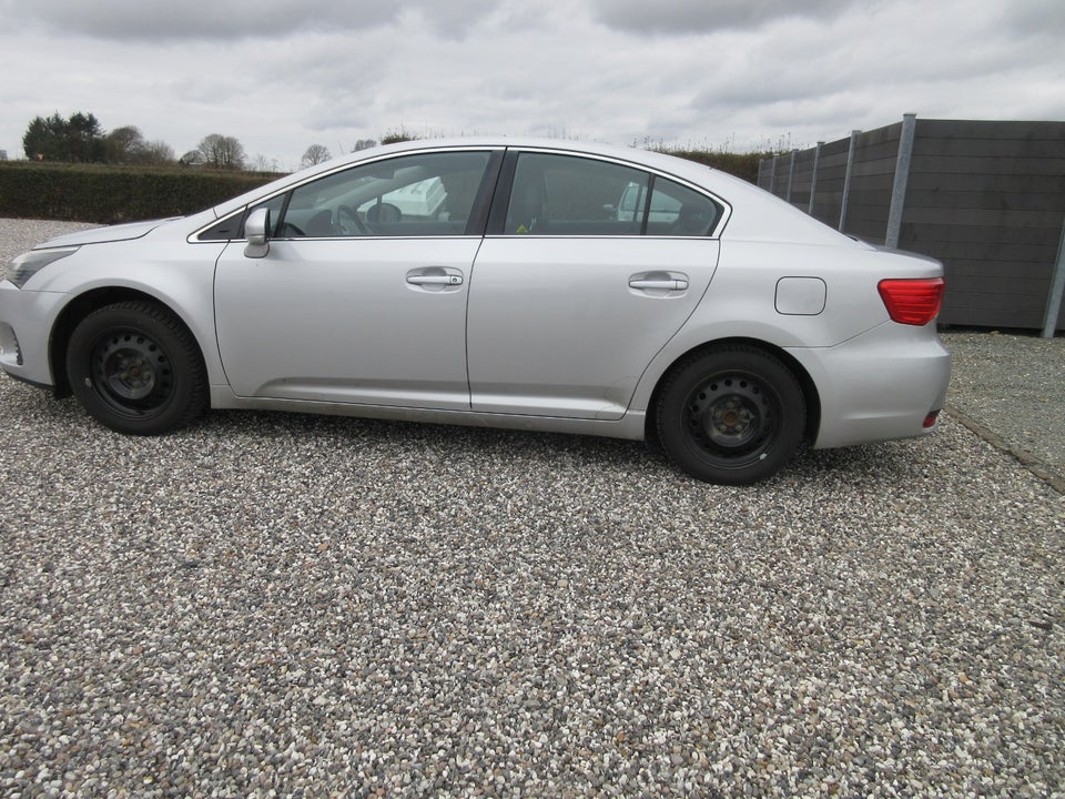 Toyota Avensis 1,6 VVT-i T1 4d