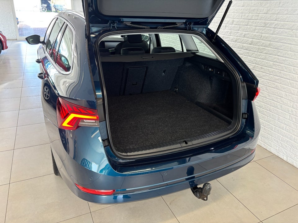 Skoda Octavia 1,4 TSi iV Plus Combi DSG 5d