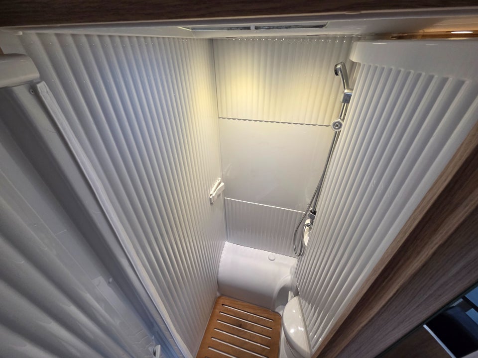 Sunlight V66 2,2 JTD 140 aut. 3d